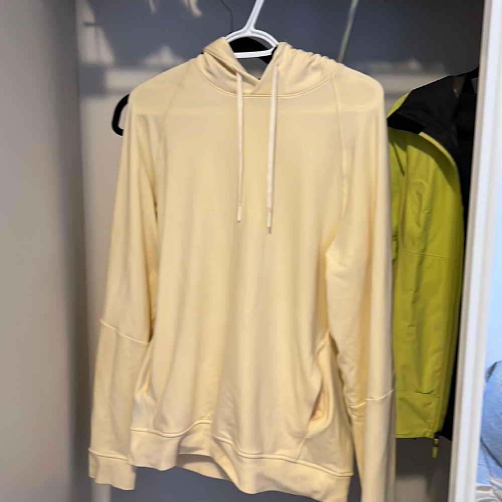 Lululemon men’s hoodie (lightweight) in pastel yellow